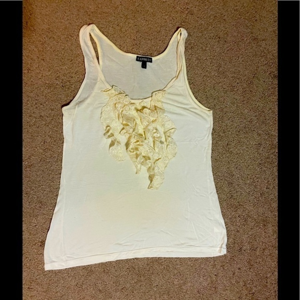Express‎ Ruffle Design cream top size Small